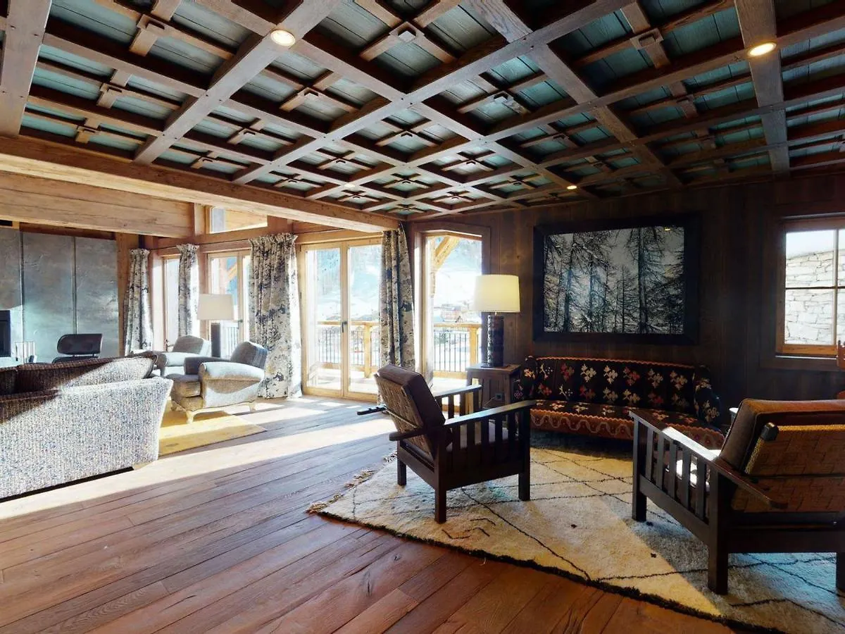 Chalet Avec Piscine Chauffee, Acces Direct Aux Pistes Et Services De Luxe A Val-D'Isere - Fr-1-567-108 Apartment